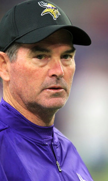 Vikings coach Mike Zimmer out vs. Cowboys after eye surgery